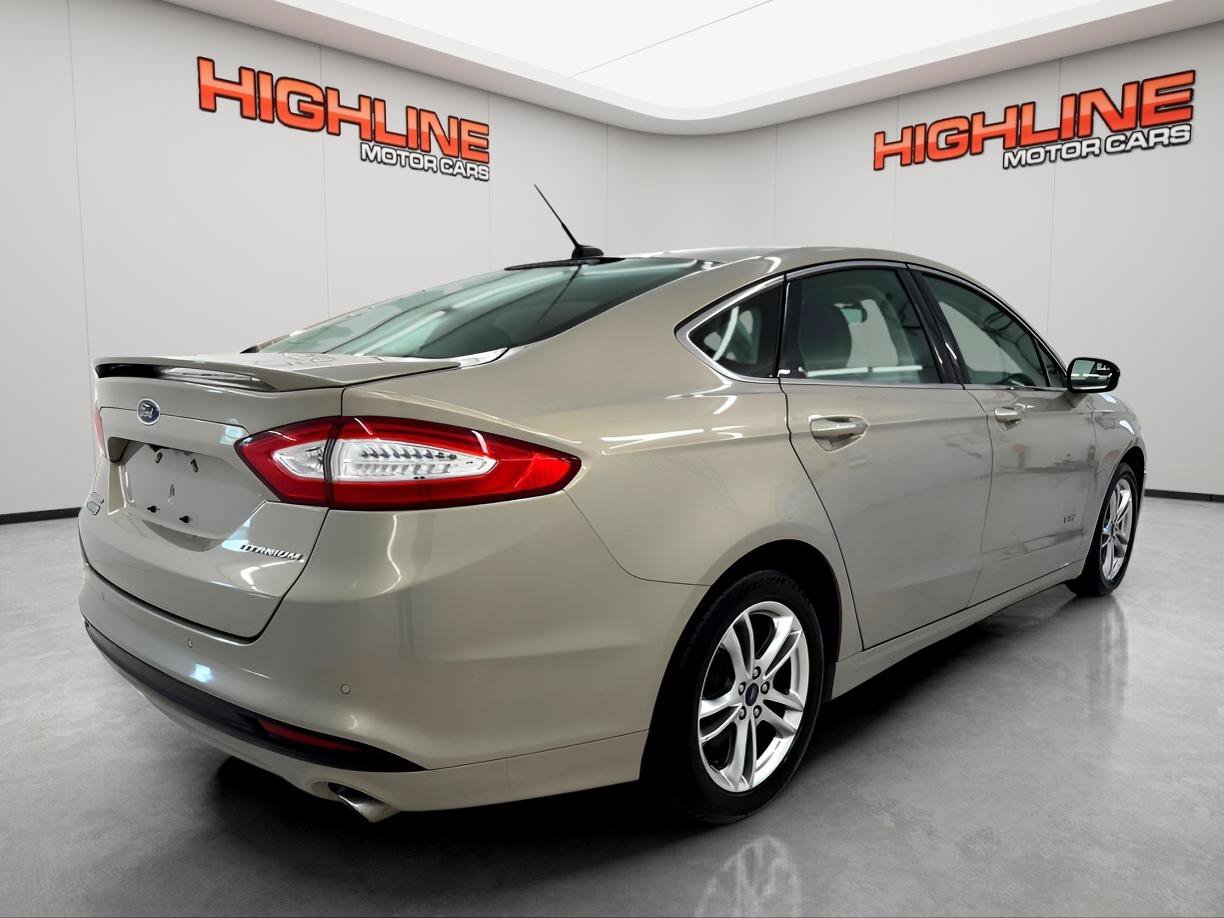 Used 2016 Ford Fusion Energi Titanium FWD image 5