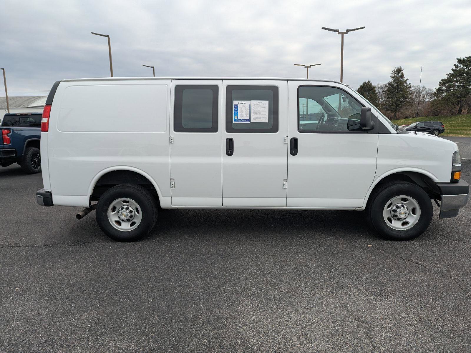 Certified 2024 Chevrolet Express 2500 w/ Driver Convenience Package image 9