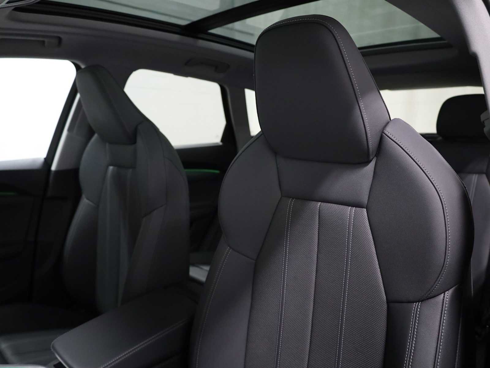 Certified 2025 Audi Q5 Premium w/ Premium Plus AWD/4WD image 19