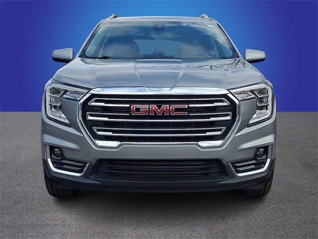 Used 2024 GMC Terrain SLT image 2