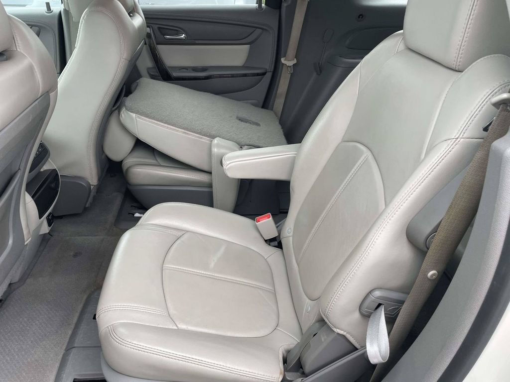 Used 2015 GMC Acadia SLT FWD image 12