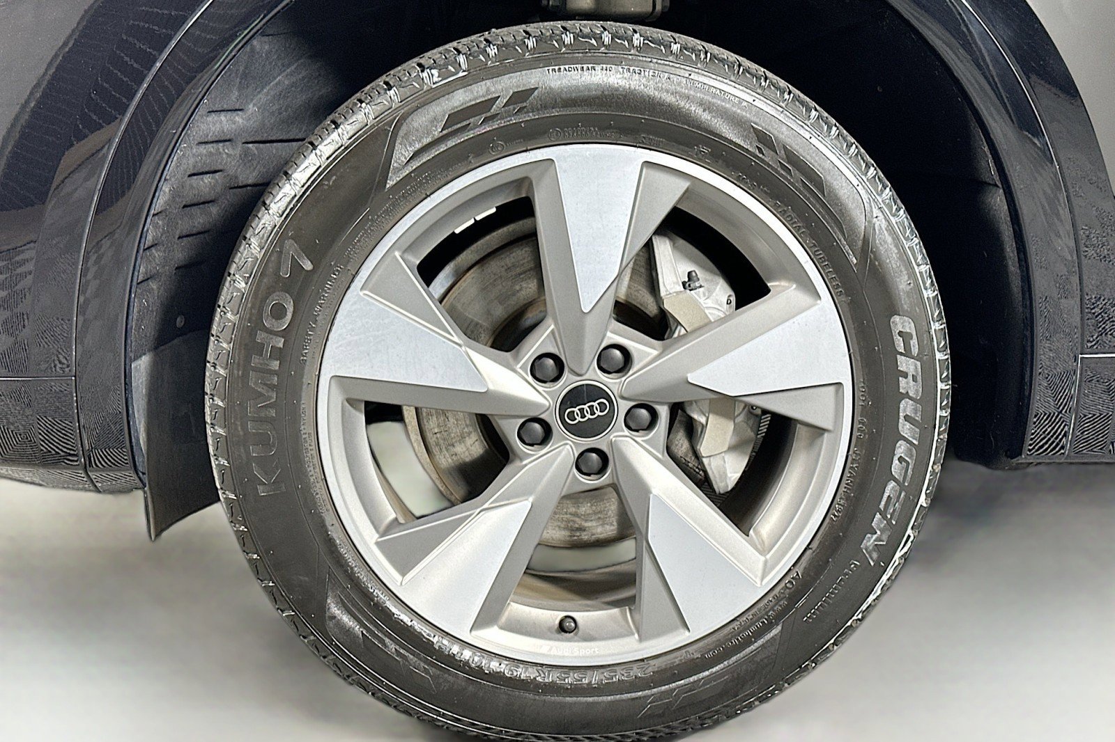 Used 2023 Audi Q5 Premium Plus w/ Premium Plus Package image 12