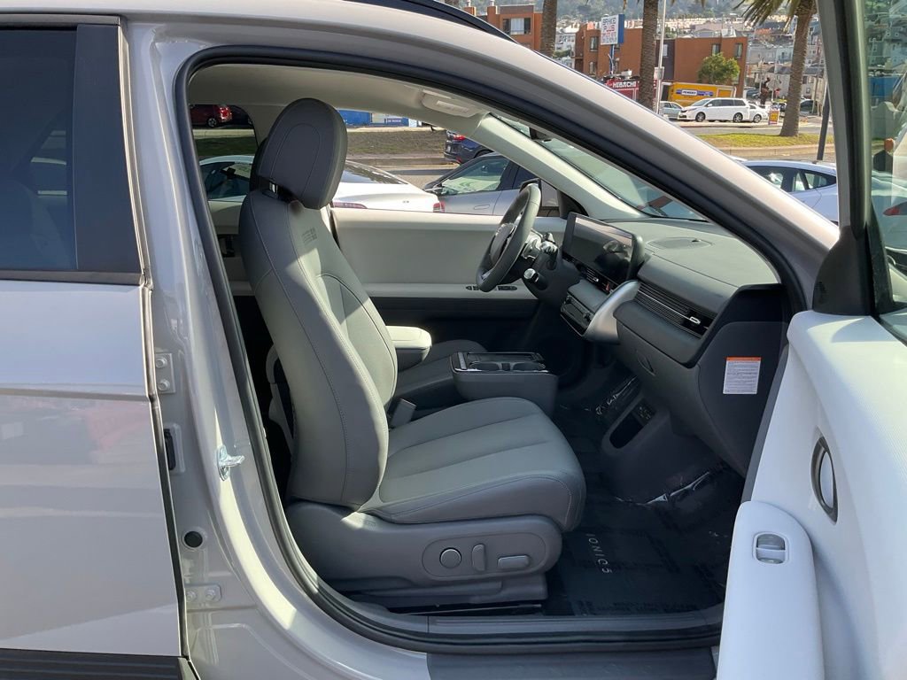 Used 2025 Hyundai Ioniq 5 SEL image 56