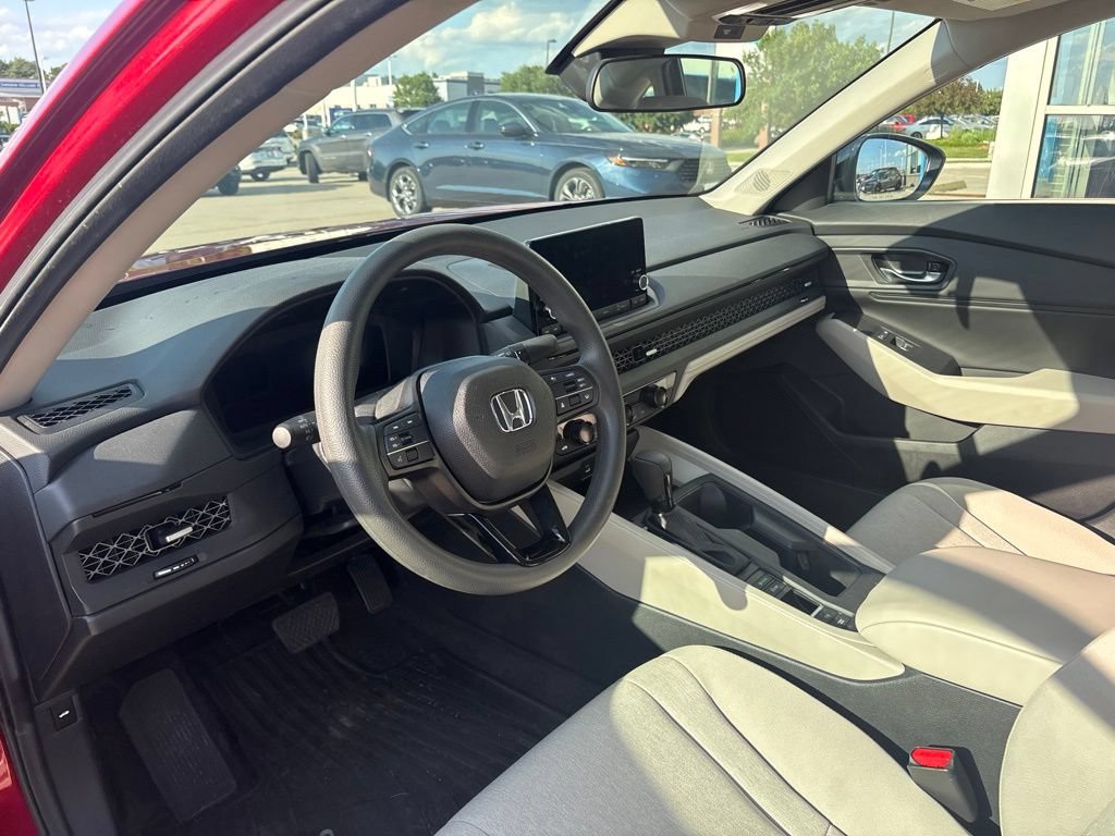 Certified 2025 Honda Accord SE image 10