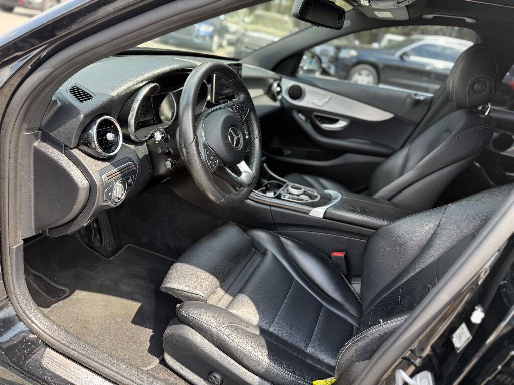 Used 2018 Mercedes-Benz C 300 Sedan w/ Premium Package image 11