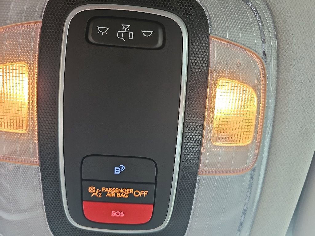 Used 2025 Hyundai Kona SEL FWD image 24