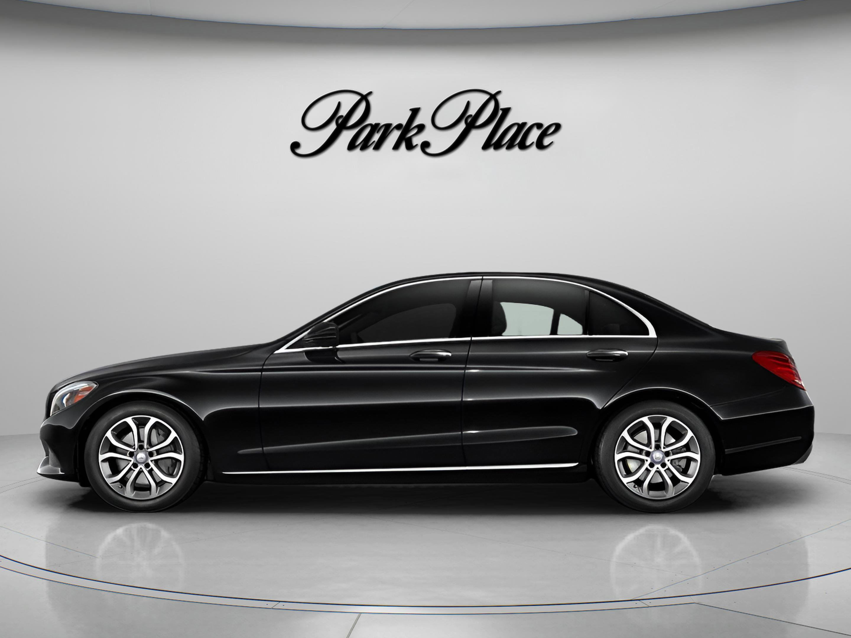 Used 2017 Mercedes-Benz C 300 Sedan image 25