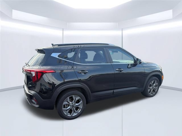 Used 2024 Kia Seltos S AWD/4WD image 5