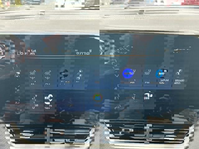 New 2026 Chevrolet Equinox LT w/ Convenience Package II image 8