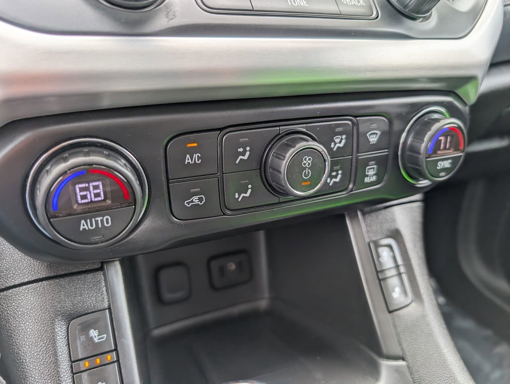 Used 2017 GMC Acadia SLT AWD/4WD image 24