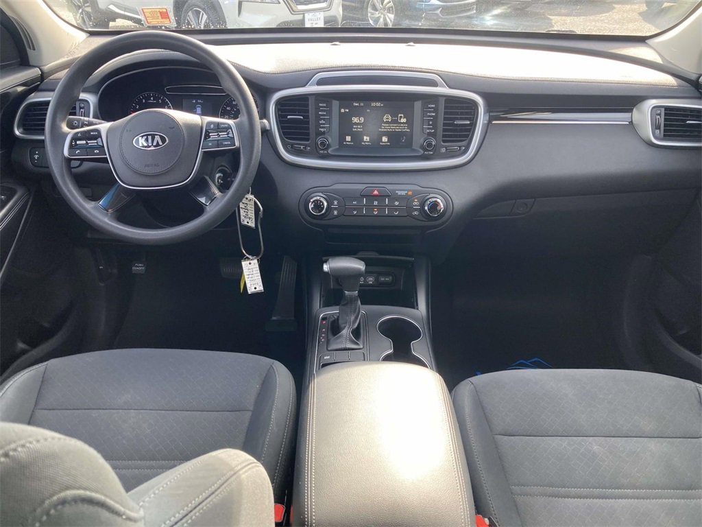 Used 2020 Kia Sorento LX image 13