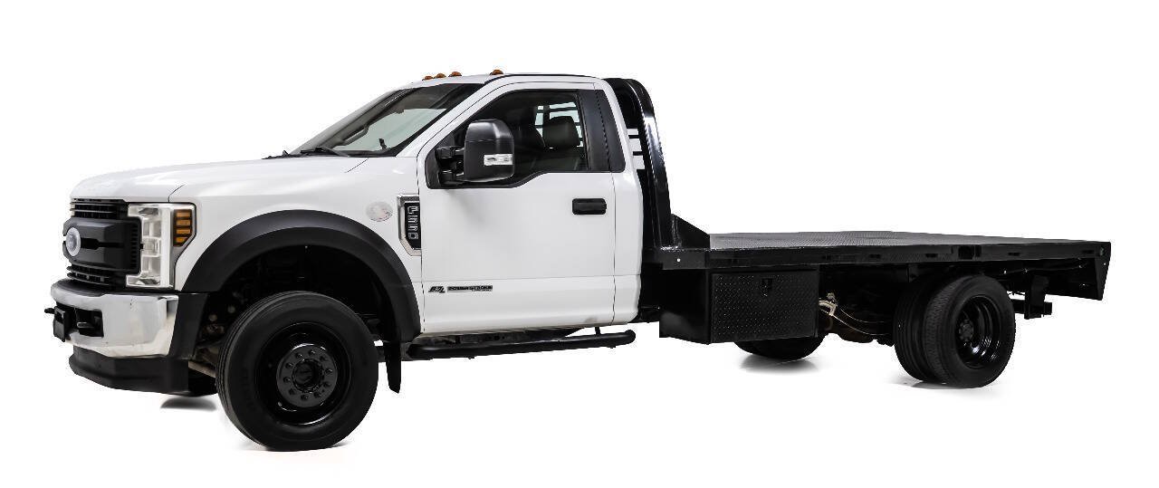 Used 2018 Ford F550 4x4 Regular Cab Super Duty image 2