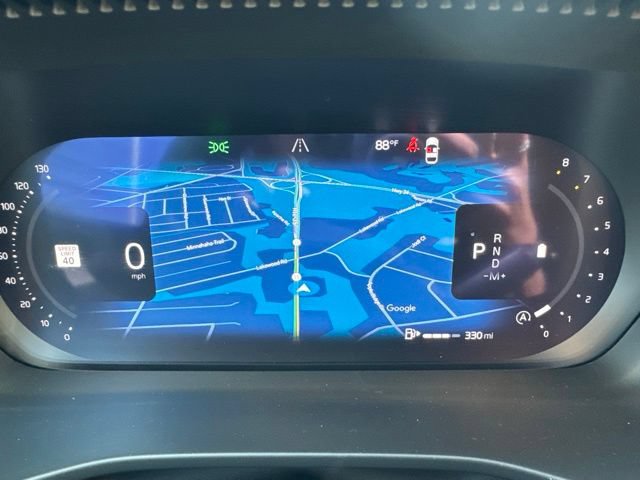 Certified 2025 Volvo XC40 B5 Plus AWD/4WD image 23