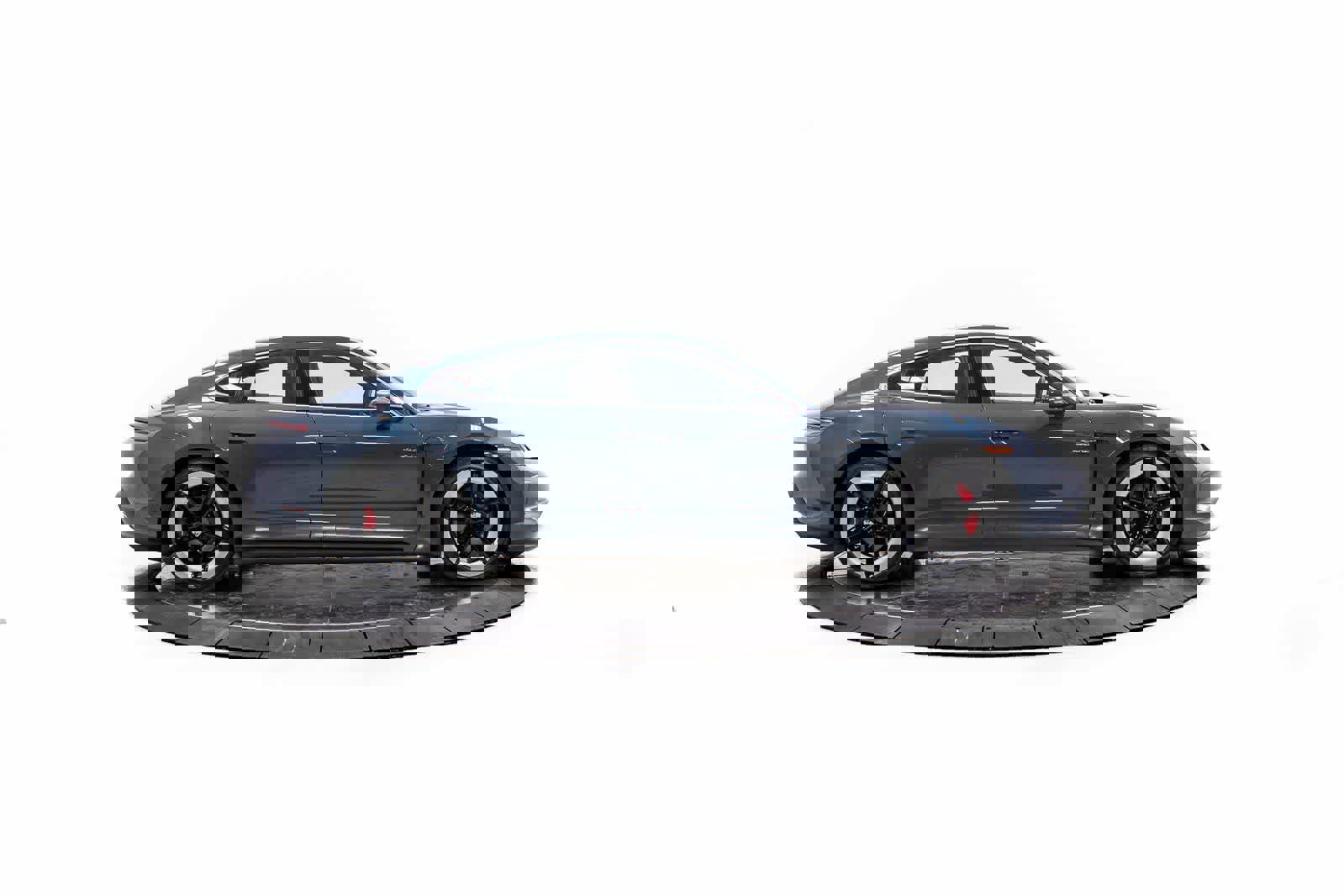 New 2026 Porsche Taycan 4S image 8