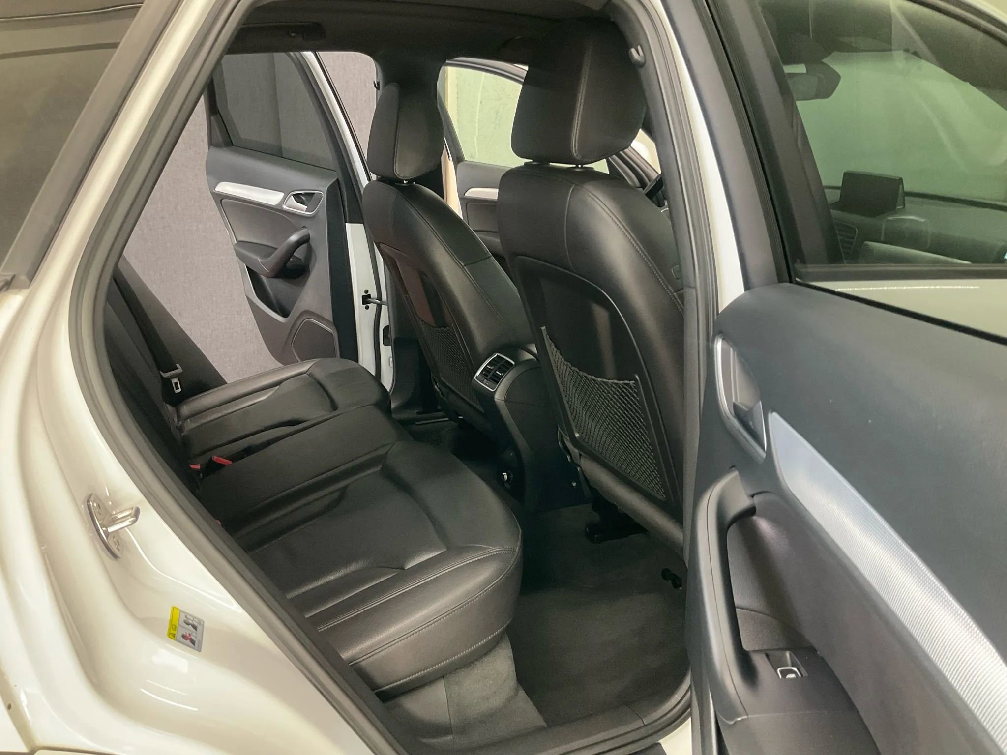 Used 2018 Audi Q3 2.0T Premium image 12