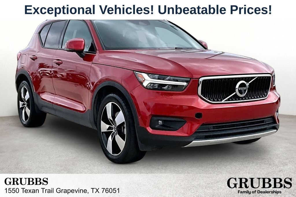 Used 2019 Volvo XC40 T5 Momentum
