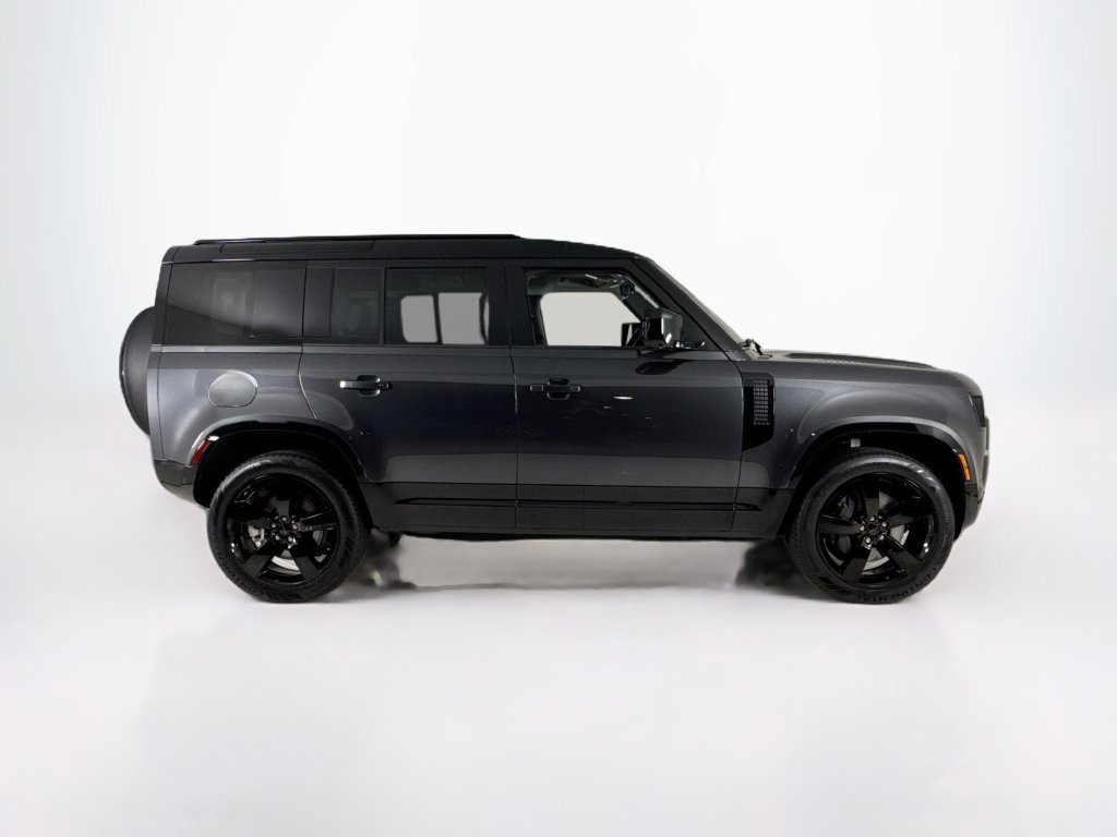 Used 2026 Land Rover Defender 110 X-Dynamic SE AWD/4WD image 6