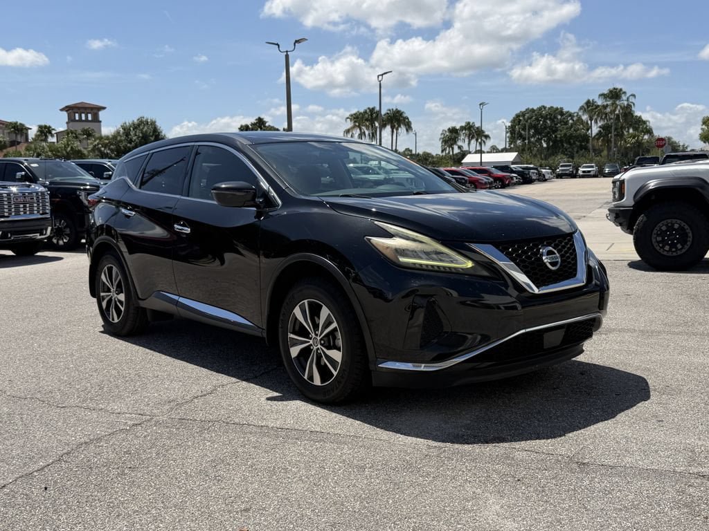 Used 2019 Nissan Murano S w/ Cargo Package FWD image 2