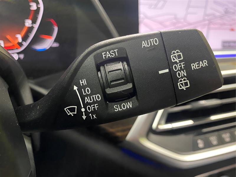 Used 2019 BMW X5 xDrive50i w/ M Sport Package image 21