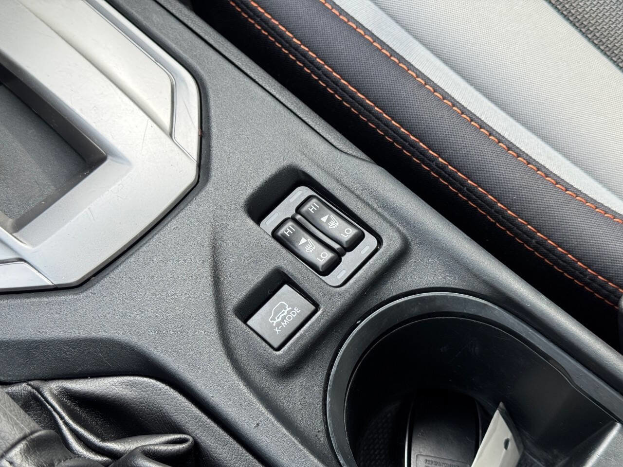 Used 2020 Subaru Crosstrek 2.0i Premium w/ Moonroof Package 1 AWD/4WD image 36