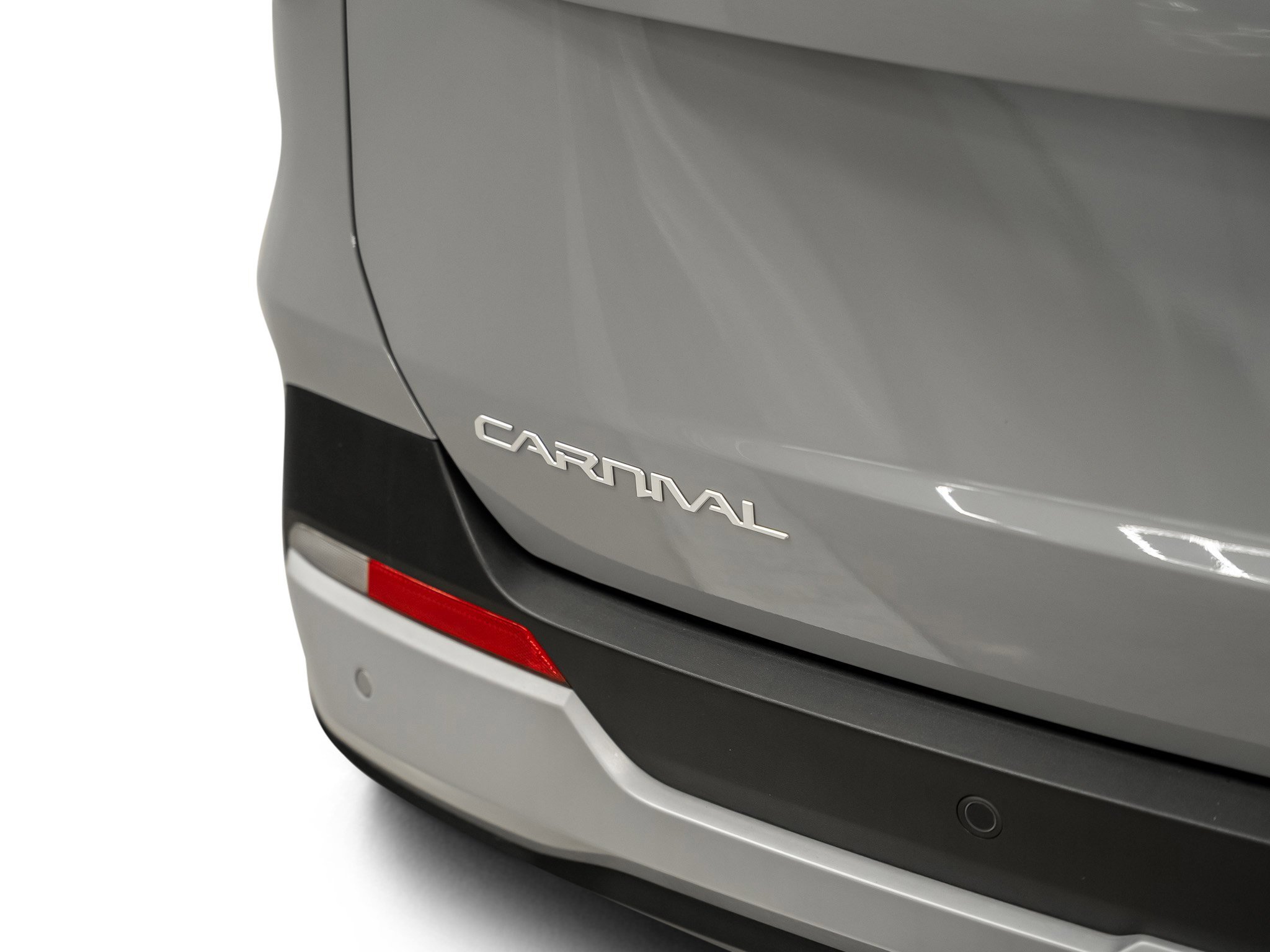 Used 2025 Kia Carnival EX image 24