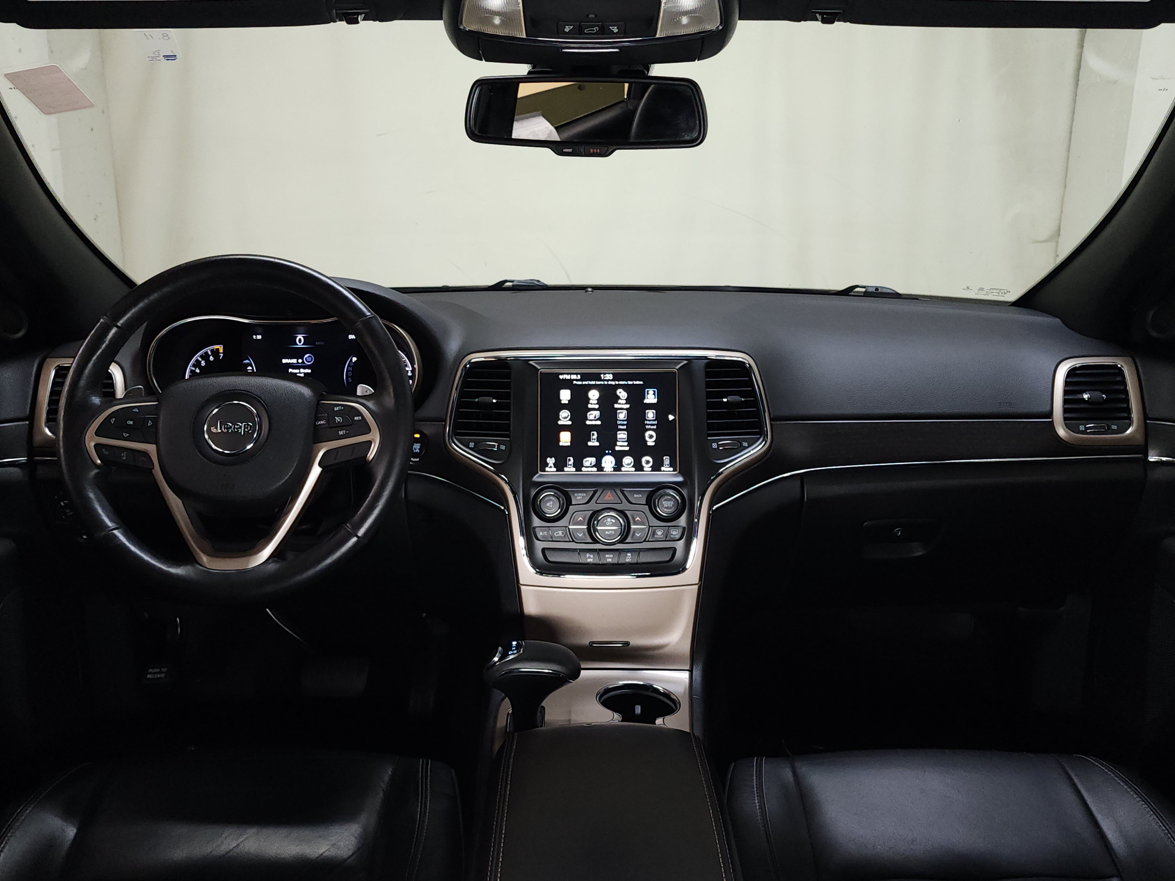 Used 2015 Jeep Grand Cherokee Limited AWD/4WD image 25