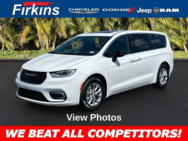 New 2026 Chrysler Pacifica Limited