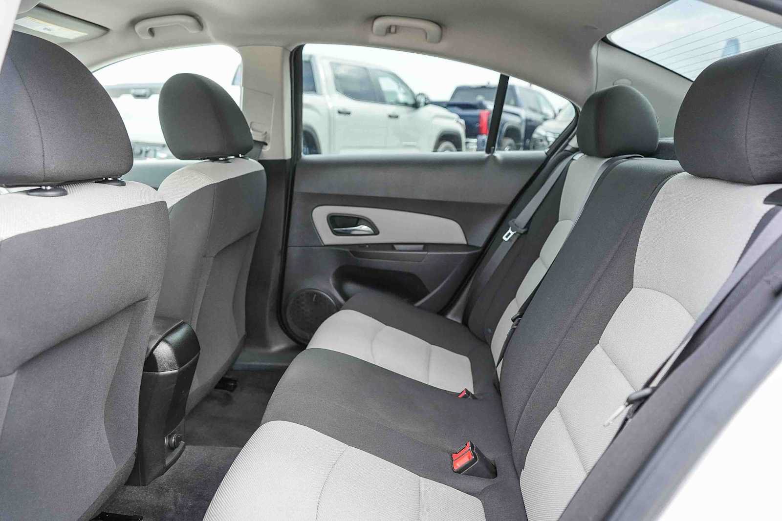 Used 2016 Chevrolet Cruze LS FWD image 19