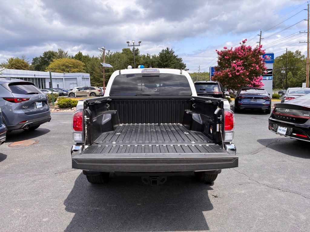 Used 2023 Toyota Tacoma TRD Off-Road w/ Black Out Package (TMS) AWD/4WD image 14