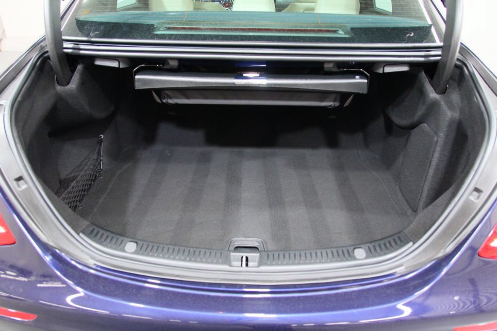 Certified 2019 Mercedes-Benz E 300 4MATIC image 26