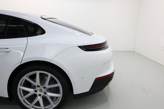 Used 2024 Porsche Panamera 4 image 64