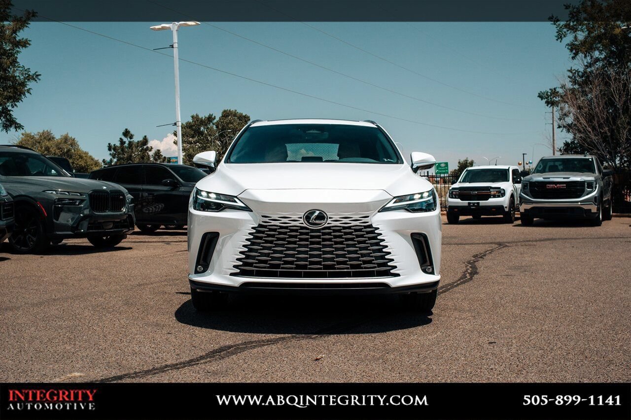 Used 2026 Lexus RX 450h AWD w/ Convenience Package image 2