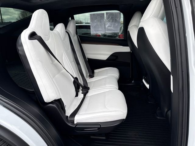Used 2023 Tesla Model X image 14