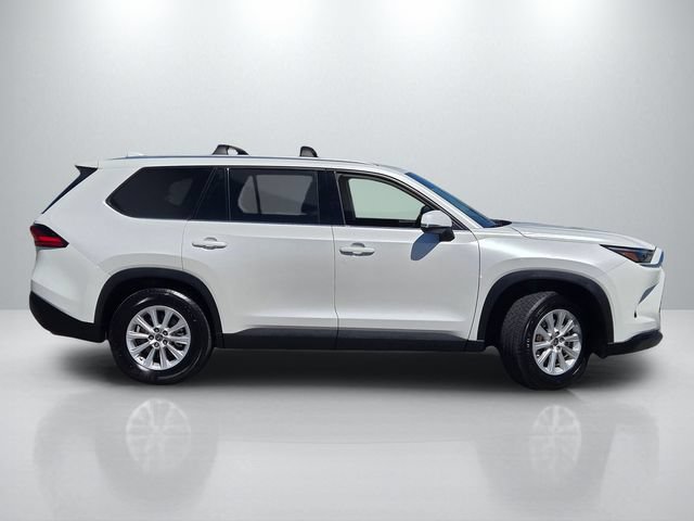 Used 2024 Toyota Grand Highlander XLE FWD image 3