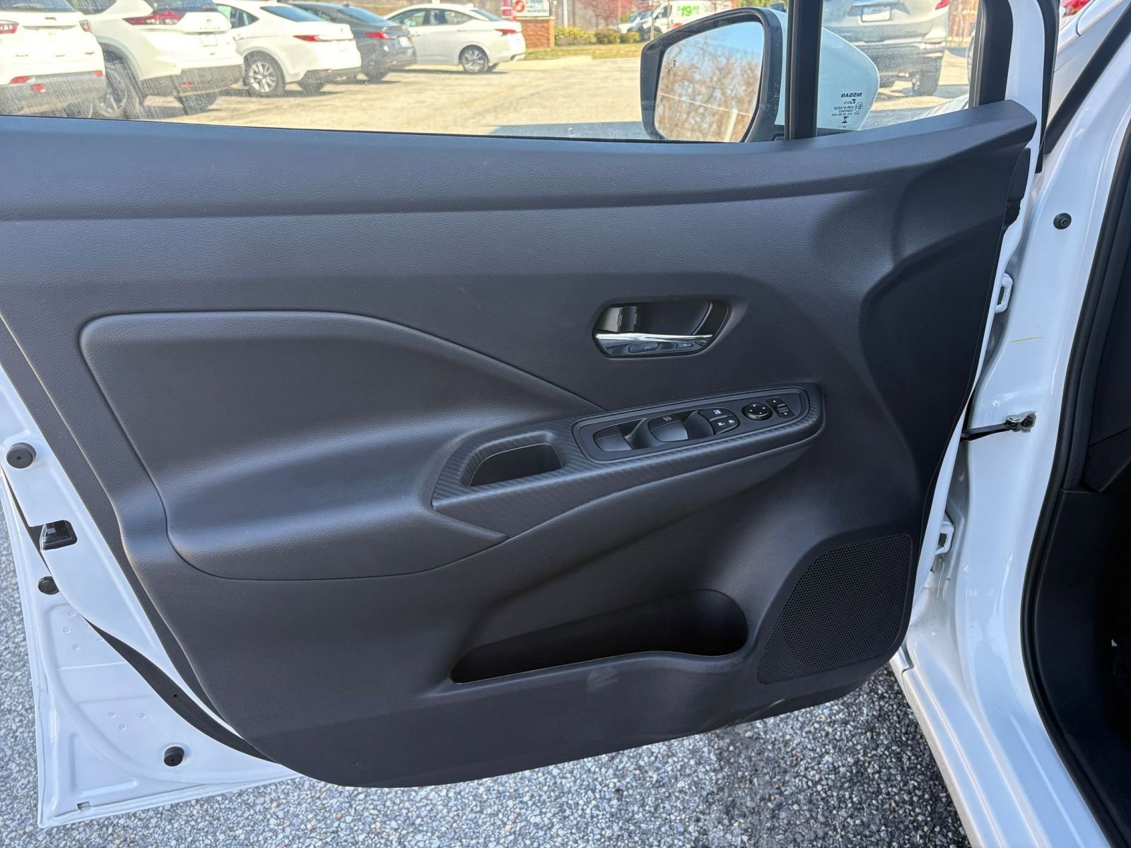 Used 2025 Nissan Versa SV image 18