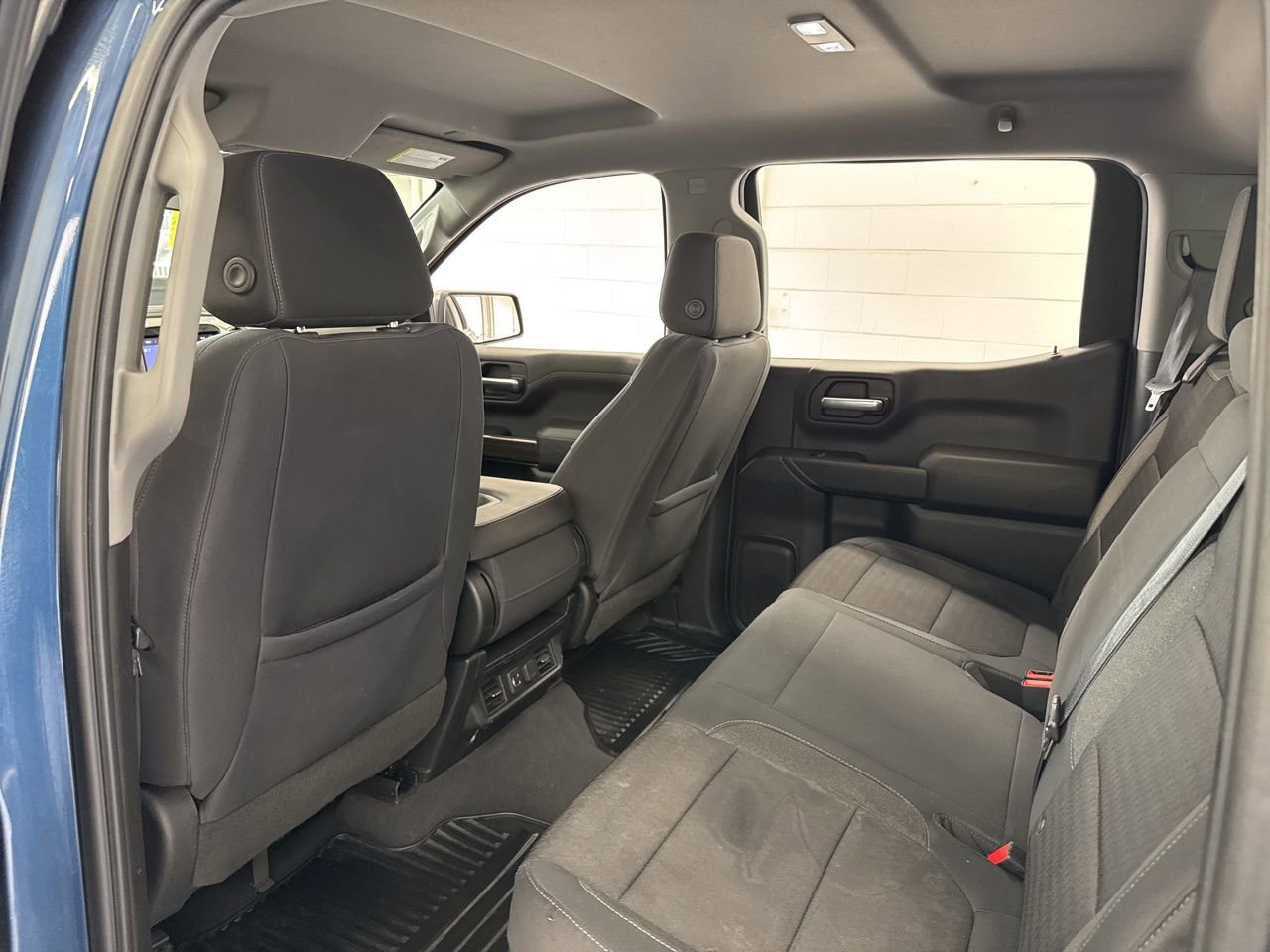 Used 2019 Chevrolet Silverado 1500 LT w/ All-Star Edition image 39