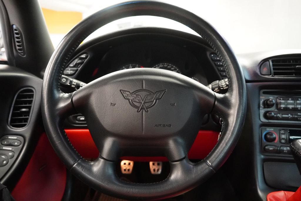 Used 2002 Chevrolet Corvette Z06 w/ Memory Pkg RWD image 20