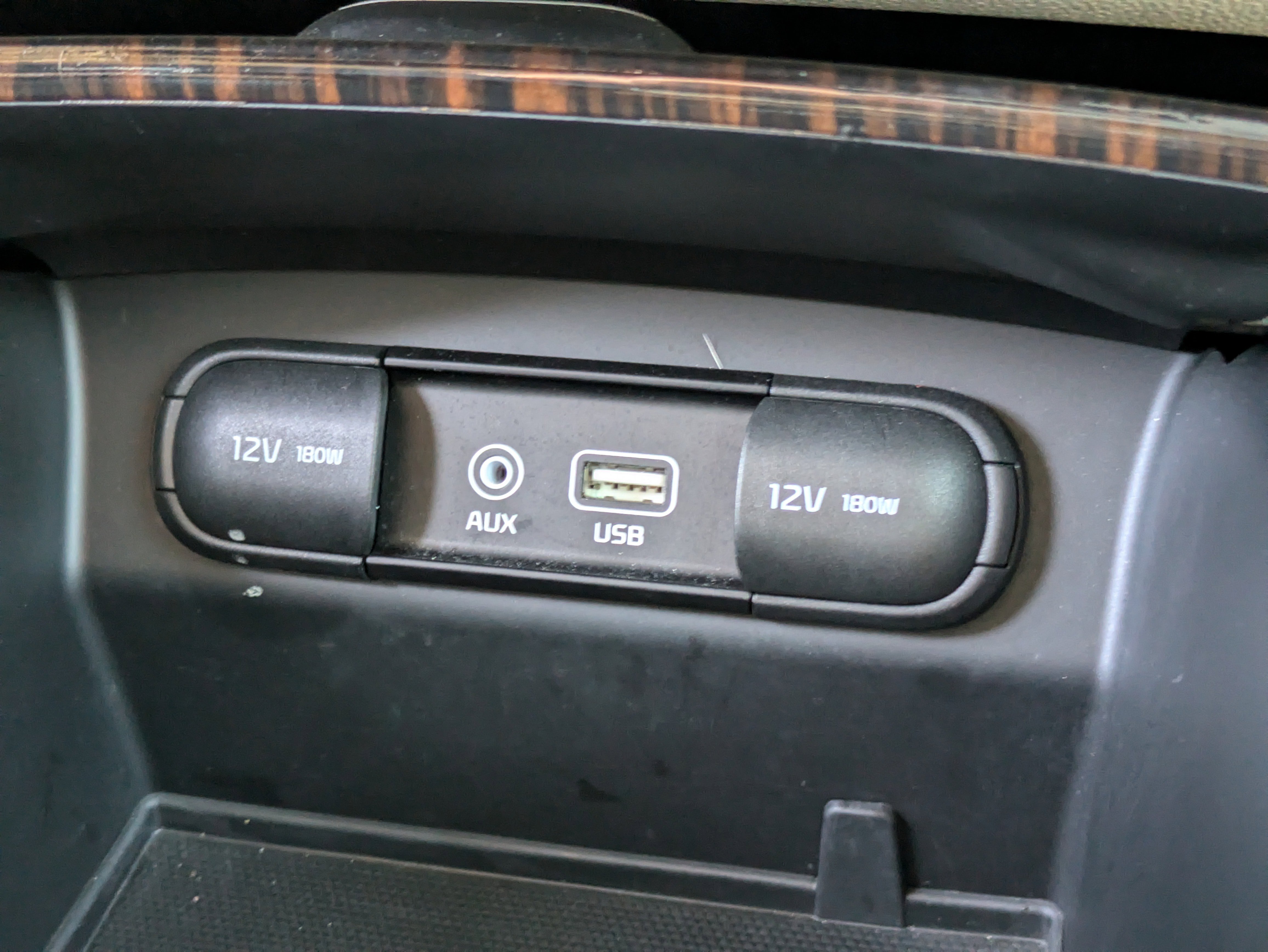 Used 2020 Kia Sorento EX image 31