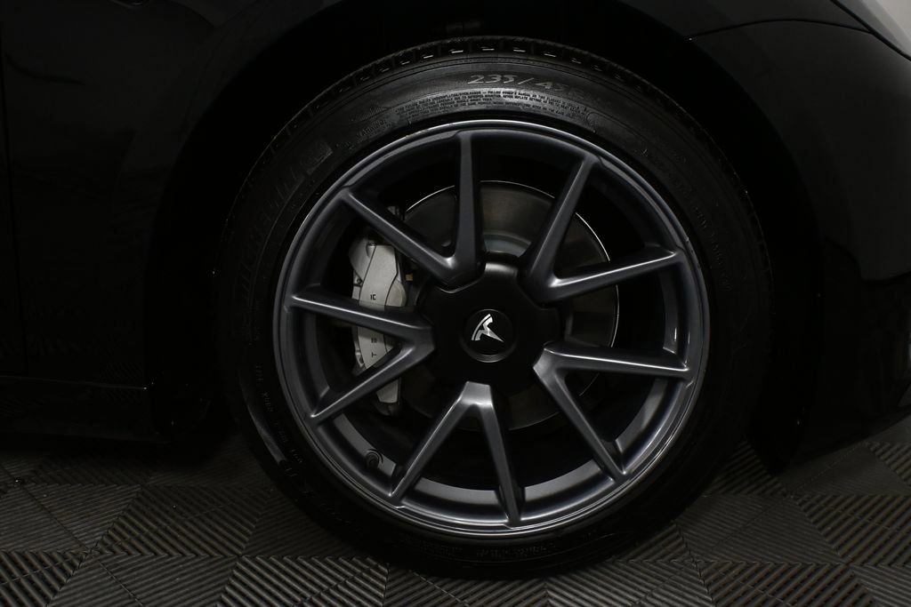 Used 2023 Tesla Model 3 Standard Range RWD image 32