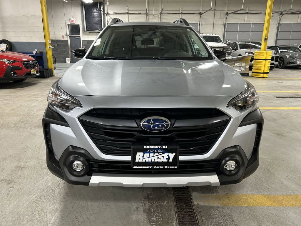 Certified 2023 Subaru Outback Limited image 3