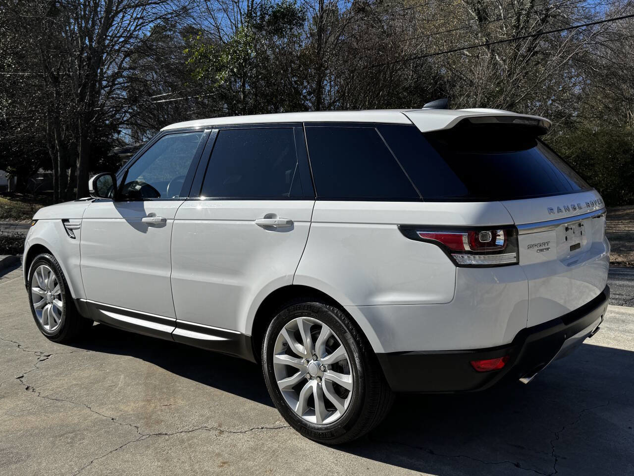 Used 2017 Land Rover Range Rover Sport HSE image 9