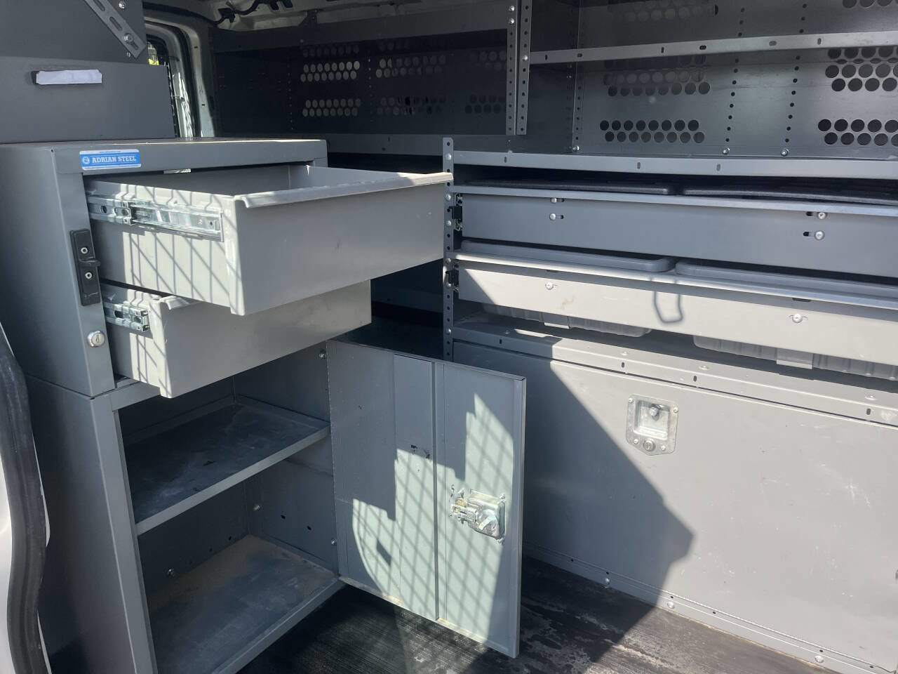 Used 2013 Chevrolet Express 2500 image 4