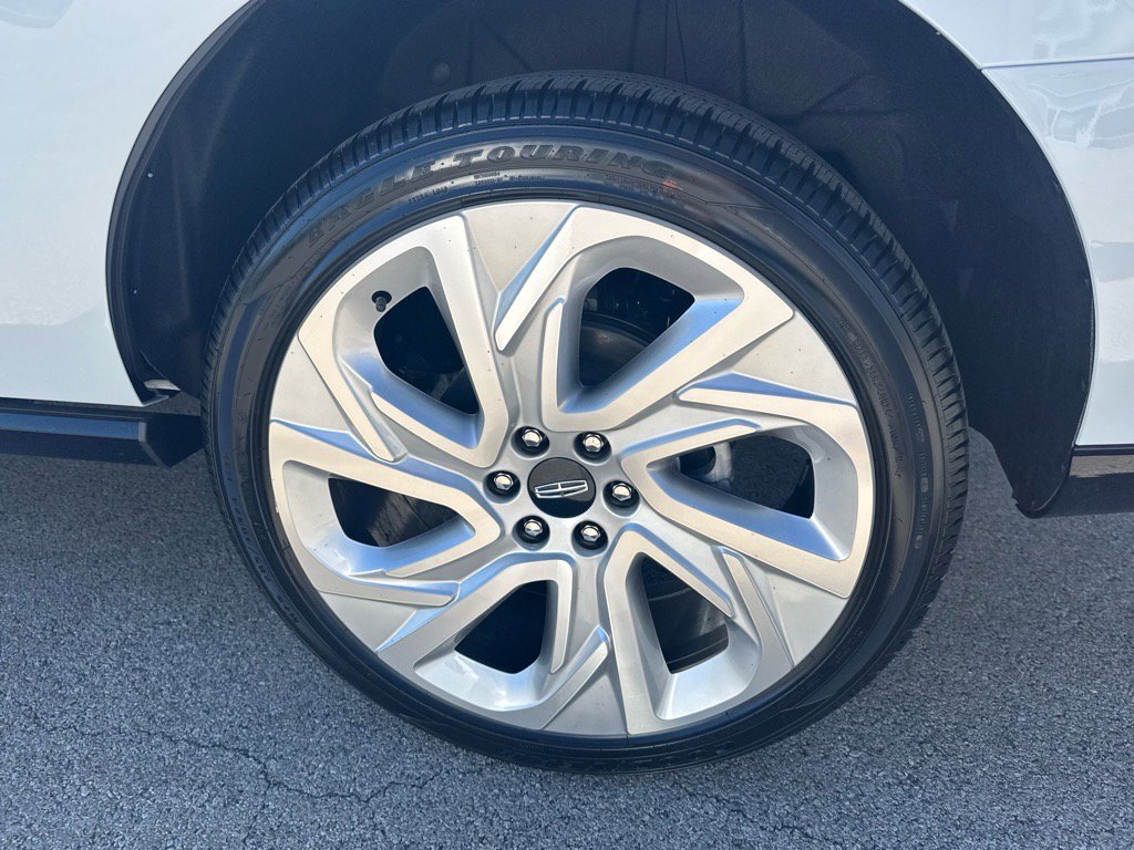 New 2025 Lincoln Navigator Reserve image 19