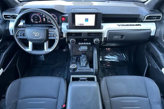 Used 2024 Toyota Tacoma TRD Off-Road image 15