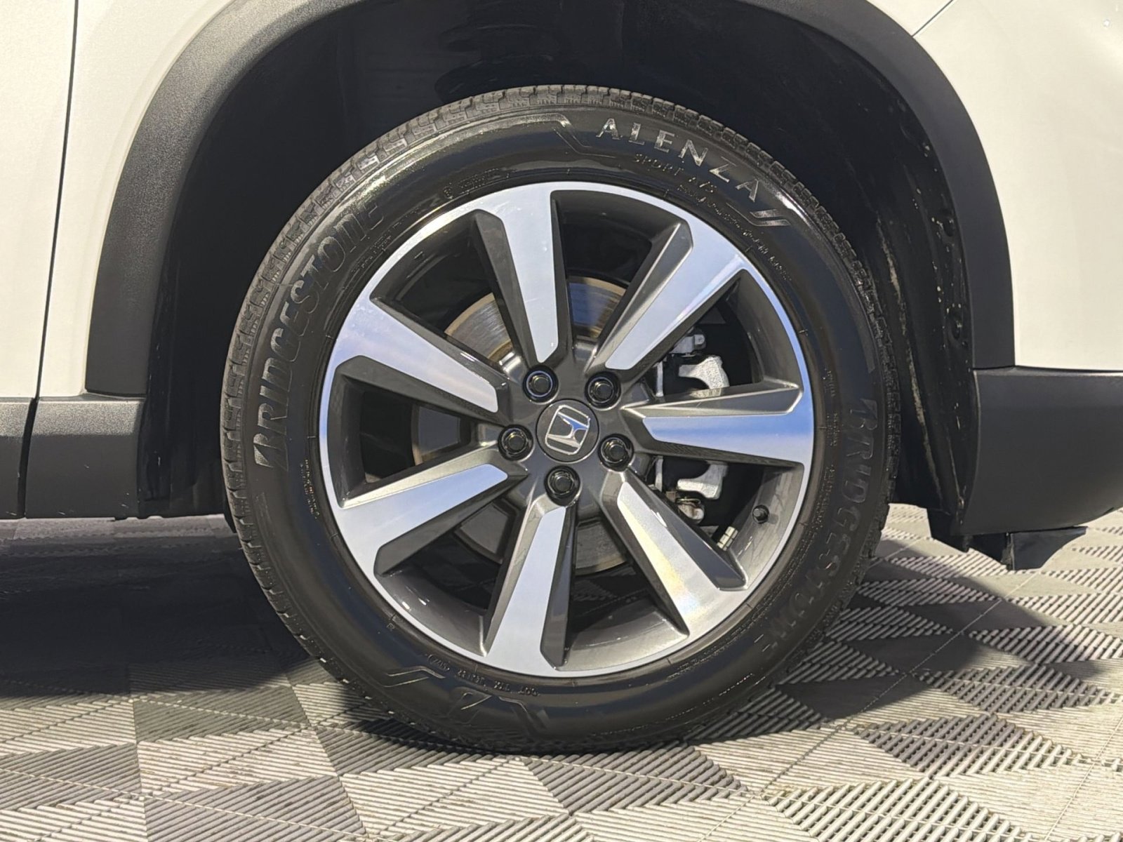 Used 2023 Honda Pilot Elite image 17