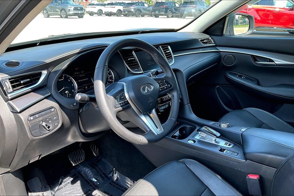 Certified 2023 INFINITI QX50 Luxe AWD/4WD image 16
