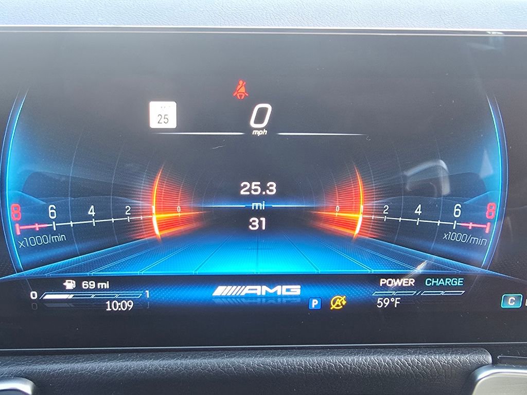 New 2025 Mercedes-Benz GLB 35 AMG 4MATIC image 29