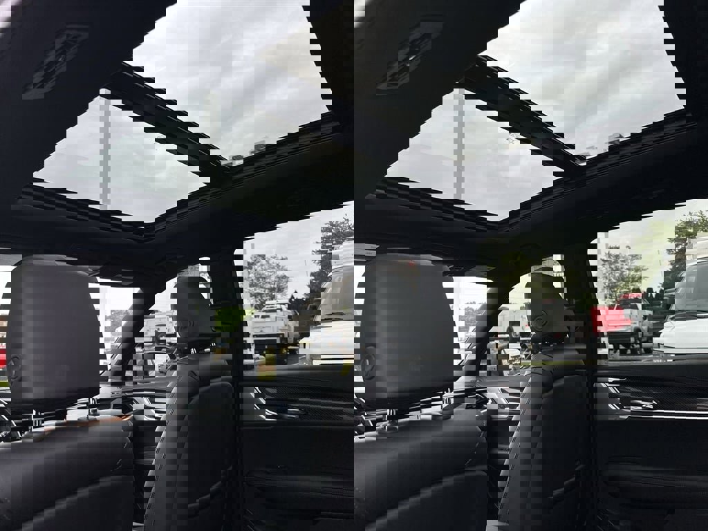 Used 2023 Cadillac XT6 Sport w/ Technology Package image 21