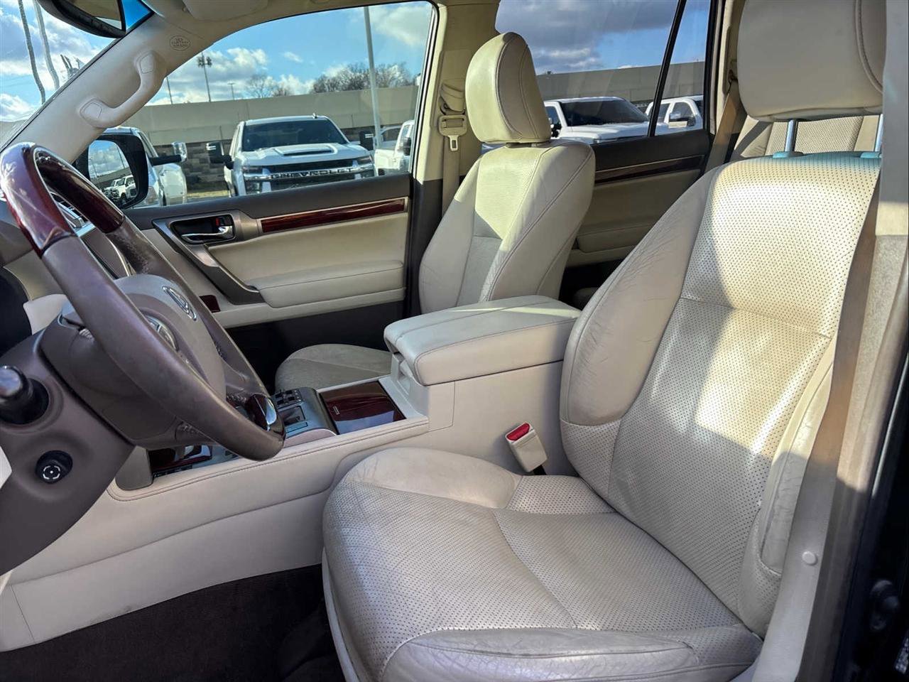 Used 2013 Lexus GX 460 w/ Comfort Plus Pkg AWD/4WD image 12