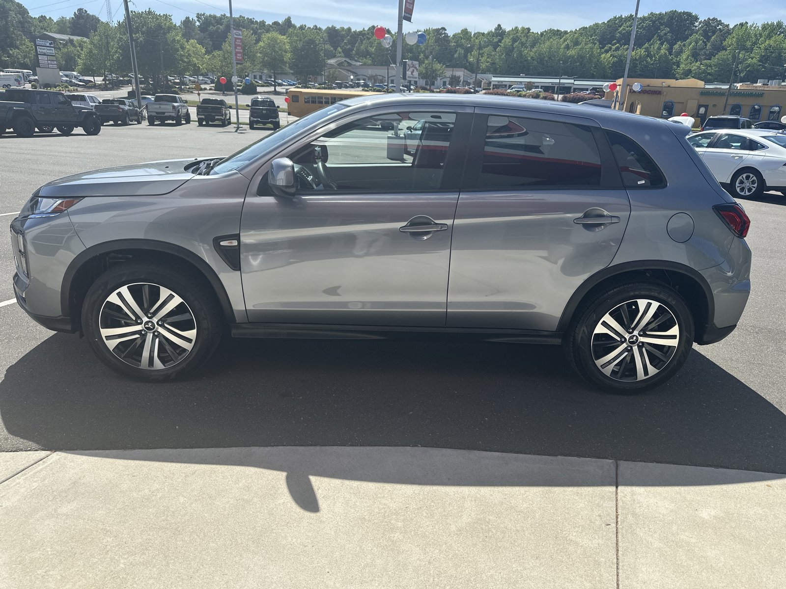 Used 2025 Mitsubishi Outlander Sport ES AWD/4WD image 5